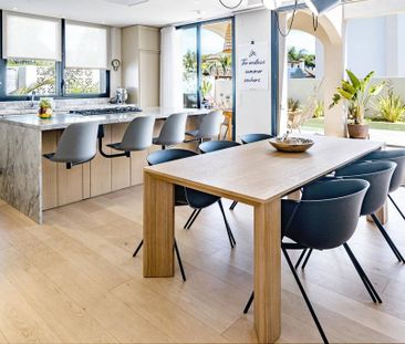 Luxury Villa for rent in The Golden Mile, Marbella, Andalusia - Photo 6