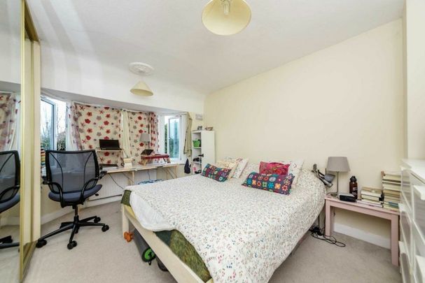 Tudor Drive, Kingston Upon Thames, KT2 - Photo 1