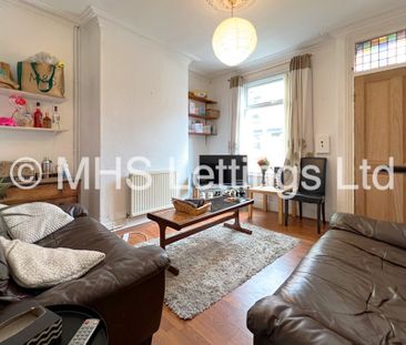 3 Bedroom Mid Terraced House for rent in Beamsley Grove - Photo 2