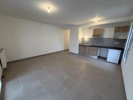 Location Appartement 2 pièces 50m² BORDEAUX 33800 - Photo 5