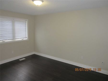 For Lease - 74 Hudson Drive, Brampton, Ontario - Photo 3