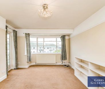3 bedroom flat to rent - Photo 4