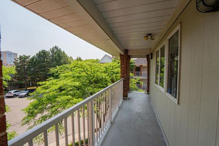 For Lease - 103 Bristol Road Unit# 212, Mississauga, Ontario - Photo 3