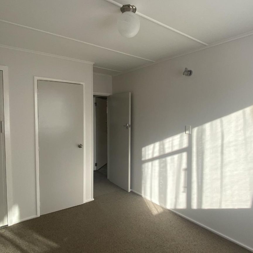 1 Bedroom Unit - Central Location - Photo 1