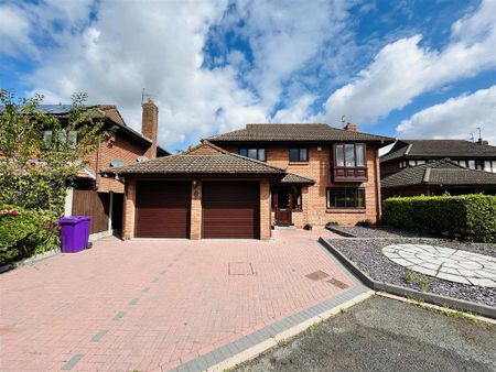 4 bedroom detached house to rent - Photo 5