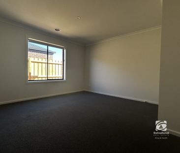 EASY MODERN LIVING - Photo 6