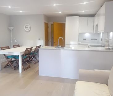 3 bedroom end of terrace house to rent - Photo 6