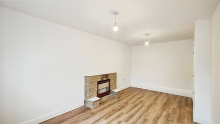 2 bedroom bungalow to rent Stubble Close, Northampton, Northamptonshire, NN2 - Photo 2