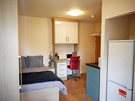 Studio to rent - Photo 4