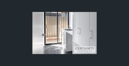 Stunning Brand New Modern Home in Mount Barker - Photo 2