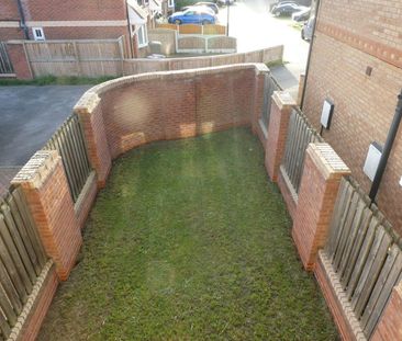 Semi-detached house to rent on - Photo 1