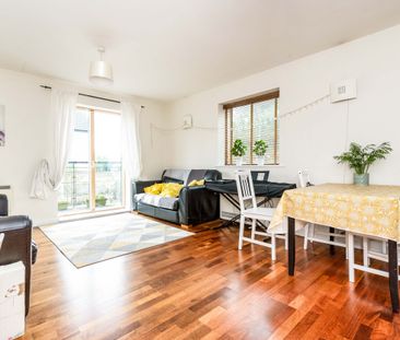 Henke Court, Caerdydd, CF10 - Photo 2