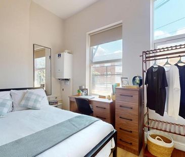 6 bedroom house to rent - Photo 2
