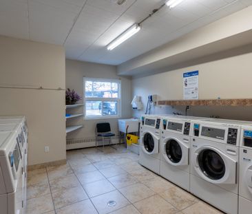 Town & Country Apartments - Photo 1