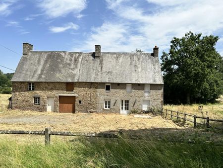 Location Maison 82m² ATHIS VAL DE ROUVRE 61430 - Photo 3