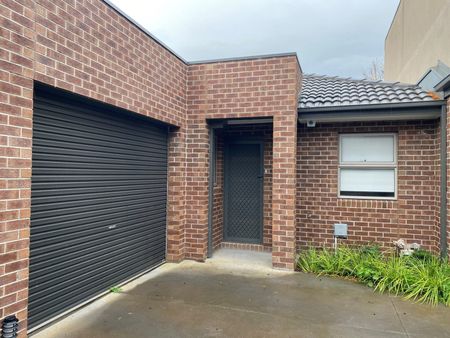 7/9 Harbury Street, Reservoir VIC 3073 - Photo 3