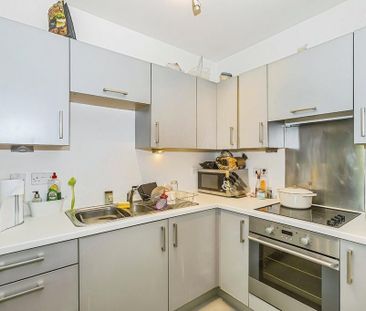 2 bedroom property to rent - Photo 1
