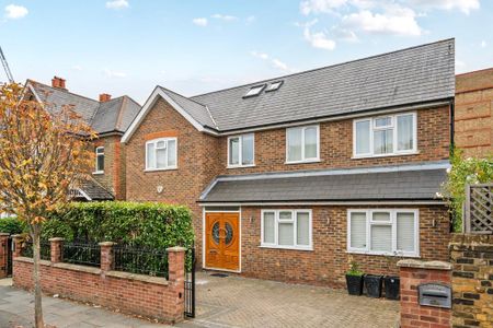 6 bedroom detached house to rent - Photo 4