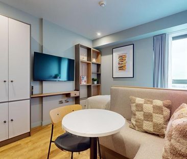 Studio to rent - Photo 6