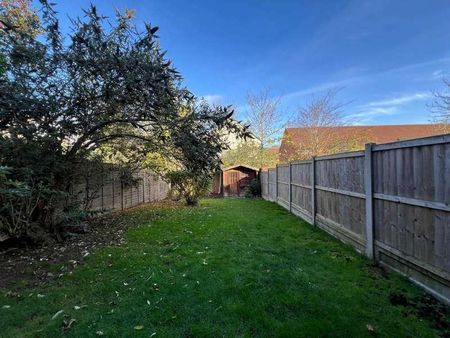 Britannia Road, Brentwood, CM14 - Photo 3