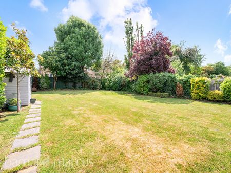 Chartfield Avenue - Photo 5