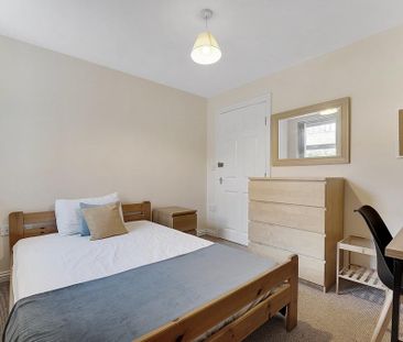 2 bedroom apartment to rent - Photo 6