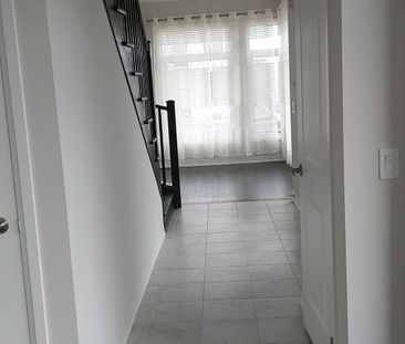 For Lease - 3 Weylie Street, Hamilton, Ontario - Photo 6