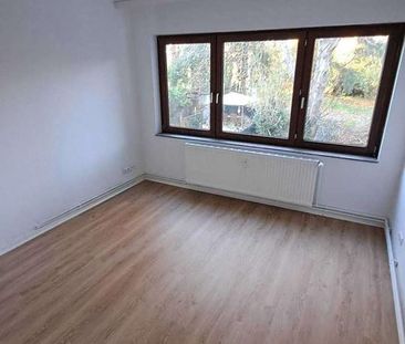 ZENTRAL & MITTENDRIN | 2,5 Zimmer | Balkon | Duschbad | ab sofort! - Photo 5