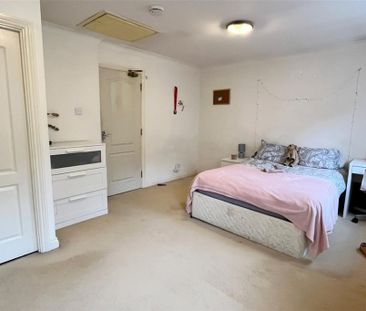 5 bedroom detached house to rent - Photo 5