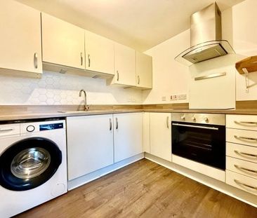 Prospecthill Circus, Toryglen - Photo 3