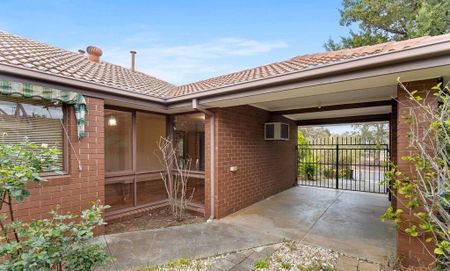 Well-Presented 2-Bedroom Home with 1 Bathroom and Double Garage - Photo 2