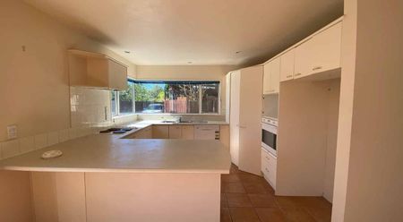 Great Family Home - Photo 4