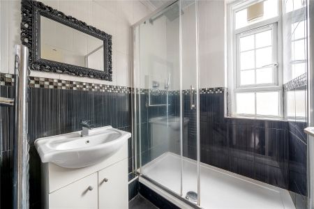 Hazelhurst Road, London, SW17 flat to rent - Photo 5