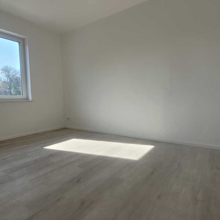 2- bis 5-Zimmer-Wohnungen im Erstbezug nach Sanierung am Stienitzsee! - Photo 1