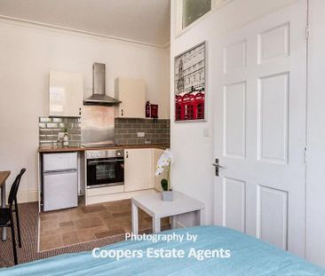 1 bedroom flat to rent - Photo 2