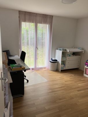 Moderne 5.5 Zimmer-Wohnung in Schmitten - Foto 1