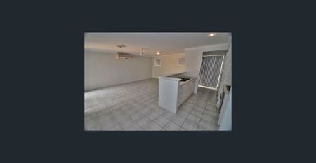 SPACIOUS VILLA IN A GROUP OF 5 - Photo 2