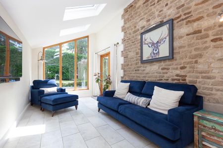 3 bedroom semi-detached house to rent - Photo 2