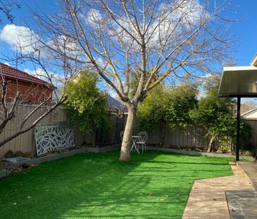 Caroline Springs - Photo 5