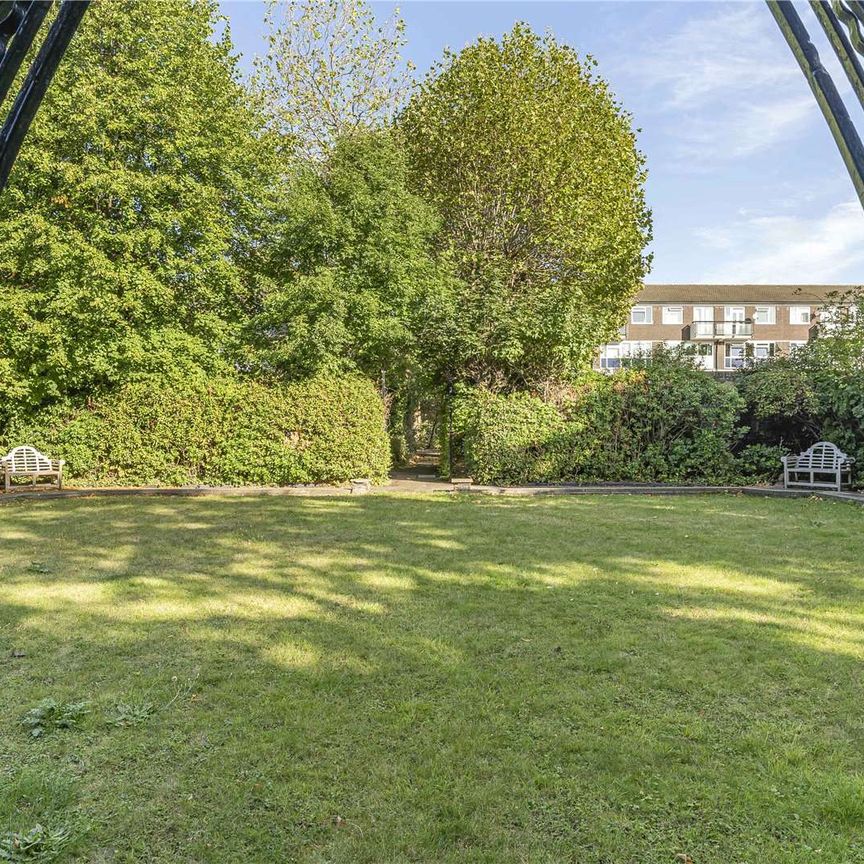 Bow Road, London, E3 2AN - Photo 1