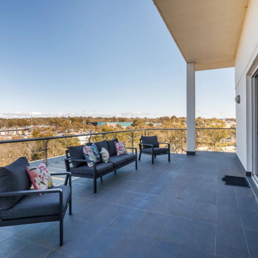 Elevated Luxury Living in Belconnen's Prestigious Oracle Complex - Photo 1