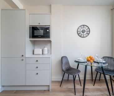 2 Bed Flat, Bermondsey Street, SE1 - Photo 3