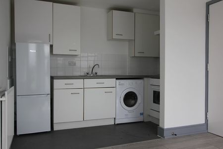 1 Bed Flat, West Green Road, N15 - Photo 2