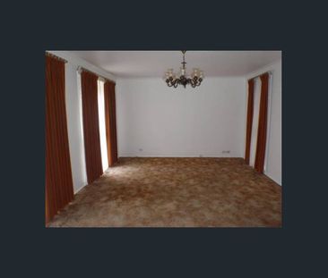 14 Waranga Crescent, St Albans, Vic 3021 - Photo 1