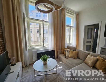 Pronájem bytu 2+kk 50 m², U Zvonařky 1413, Praha - Фото 3