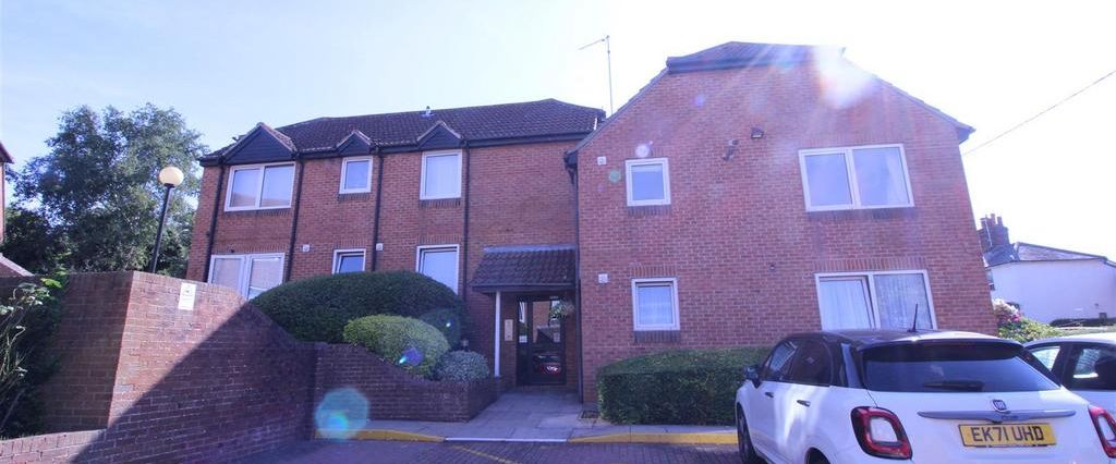 2 bedroom apartment to rent - Photo 1