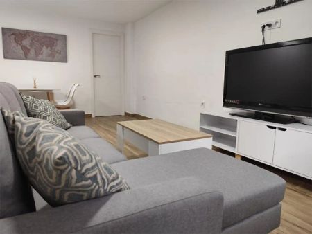 Piso de alquiler en Barriada Residencial Aljarasol, 101, Ciudad Aljarafe - Photo 3