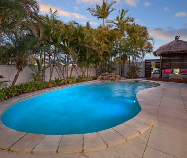 4 Bedroom Luxury Family Oasis for Rent – In Exclusive Monterey keys - Photo 1