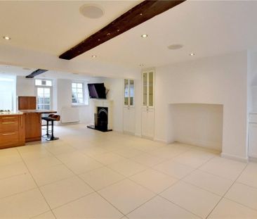 6 bedroom terraced house to rent - Photo 1