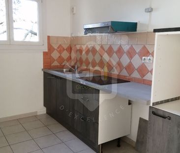 LE PONTET, appartement type 3, 62 m² env., - Photo 2